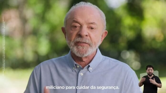 Lula associa Flávio a milícias e corrupção em último programa eleitoral