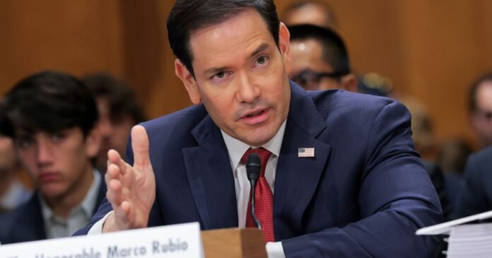 EUA não suspenderam envio de inteligência à Ucrânia, diz Rubio