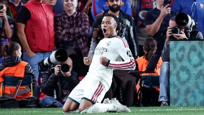 Mbappé chega a 100 gols pelo Real Madrid em vitória sobre o Barcelona