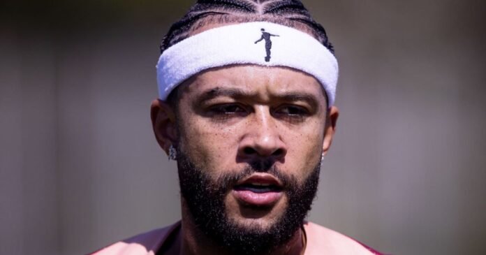 Memphis e Gabriel Paulista viram dúvidas no Corinthians para jogo com Vasco