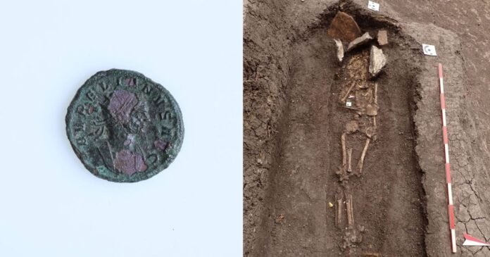 Arqueológos encontram moeda em cima de túmulo de criança romana e sugerem que objeto seria a porta de entrada para o submundo