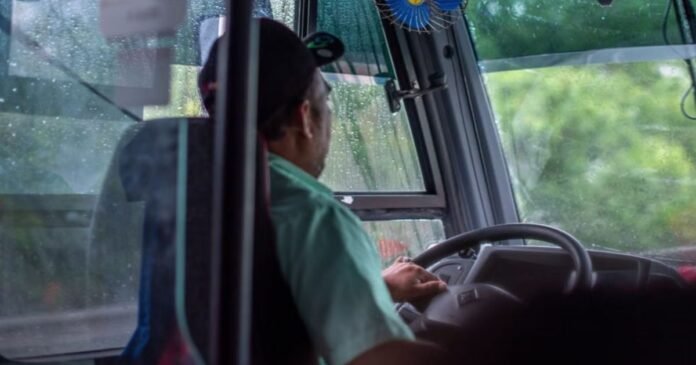 Por que agradecer ao motorista do ônibus revela muito mais sobre sua personalidade do que você imagina