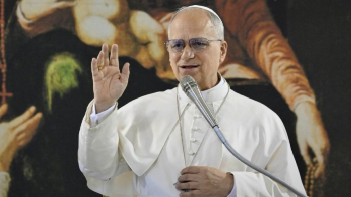 Papa Leão 14 pede voto por correio em eleição nos EUA