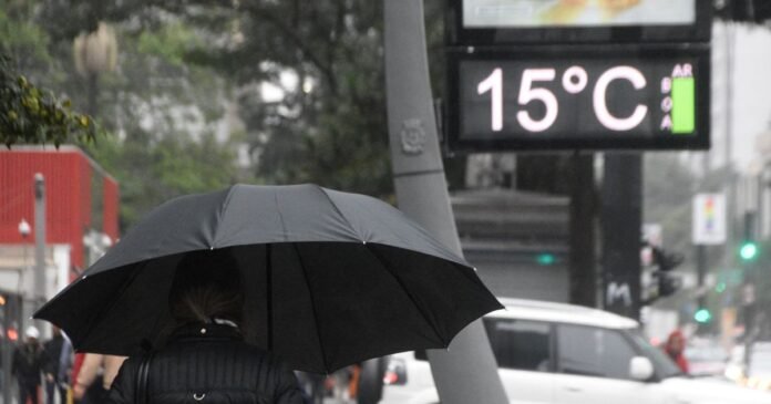 Frente fria e chuva: como fica o clima em SP no segundo turno das eleições