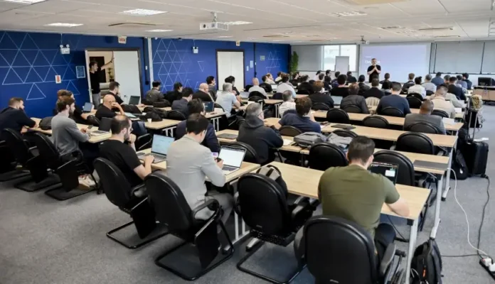 Sebrae leva 12 startups brasileiras de IA para a China em busca de parcerias