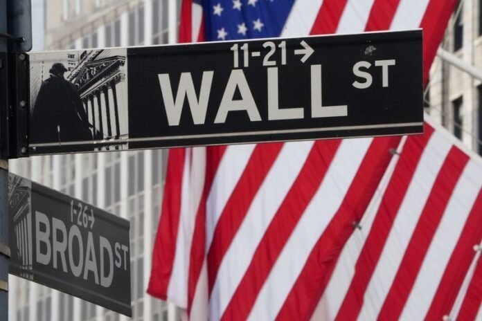 Wall Street encerra mista após queda do petróleo e alívio nos Treasuries