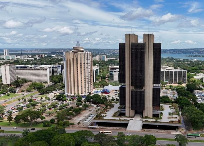 Gastos de brasileiros no exterior avançam 19,3% em setembro